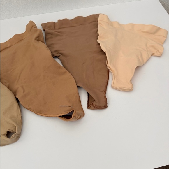 SKIMS 20 pack bundle thong shapewear undies mix colors - Picture 3 of 4